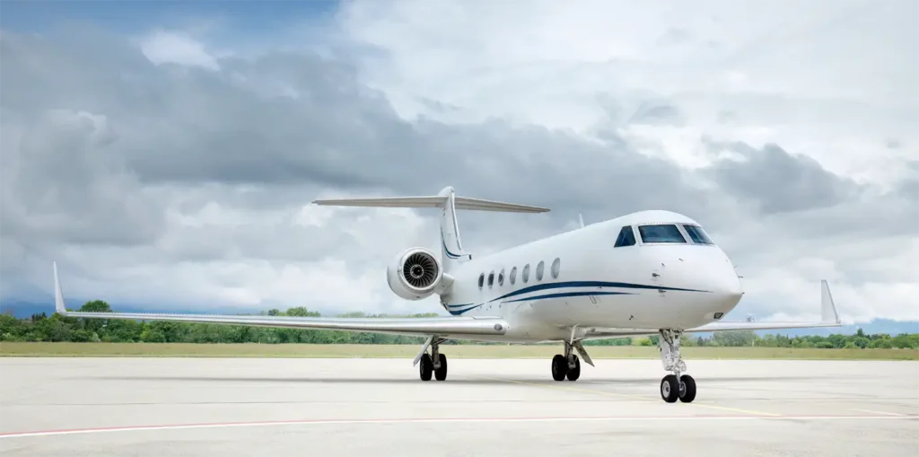 Gulfstream-G550-OE-ISN_exterior03