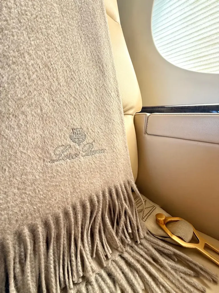 Gulfstream-G550-OE-ISN_interior03