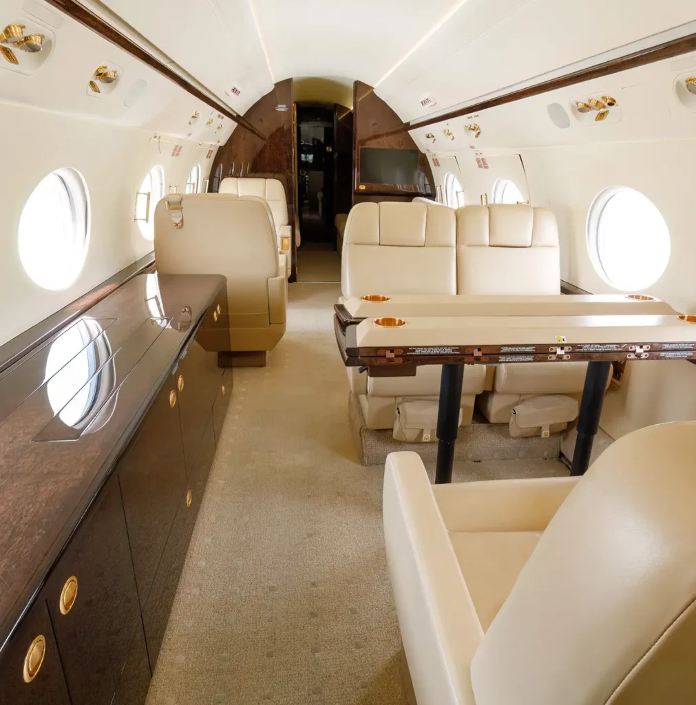 Gulfstream-G550-OE-ISN_interior16