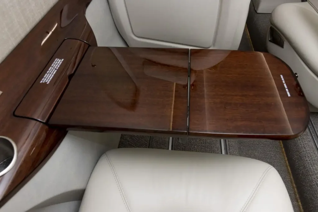 Cessna-Citation-XLS+-SN560-6291-folding-table-open
