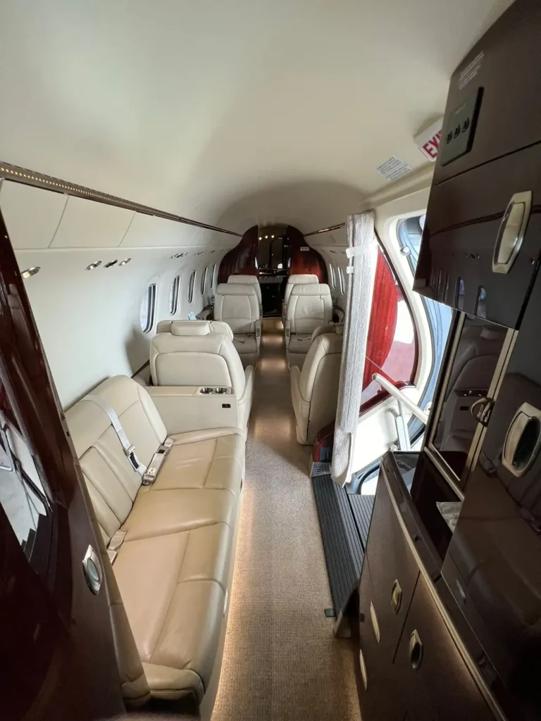 Citation-Latitude_OE-GLC_view_from_galley