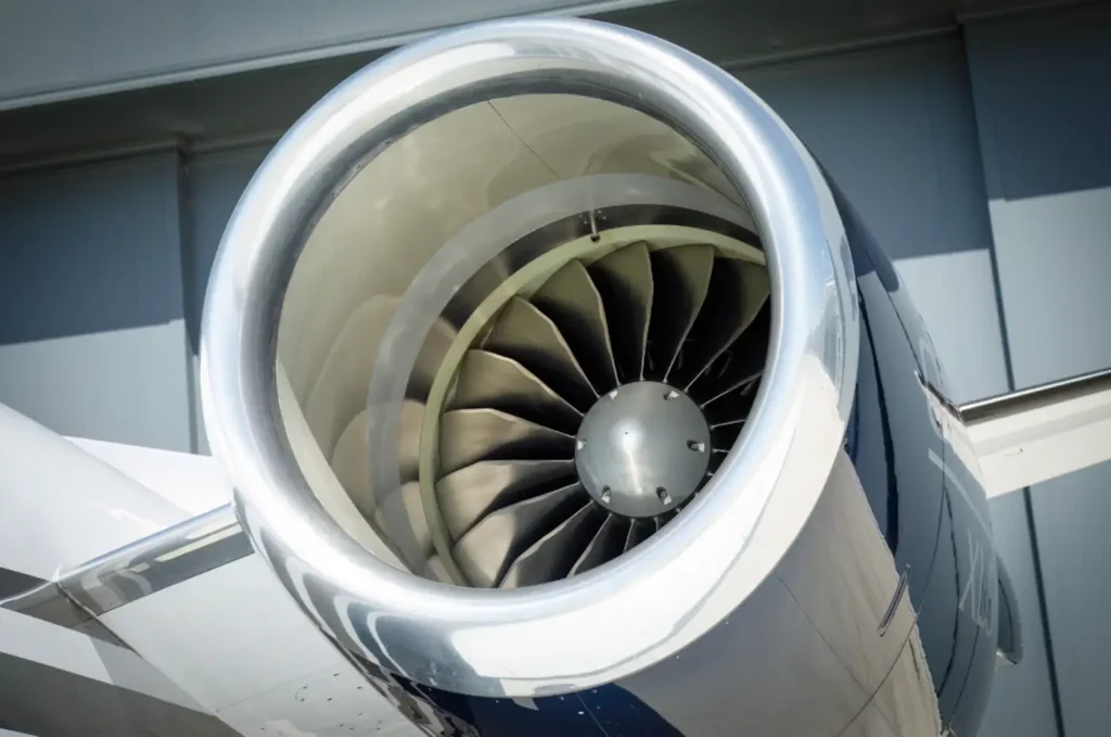Pyxis_Cessna_Citation_XLS+_OE-GEM_exterior_engine_2