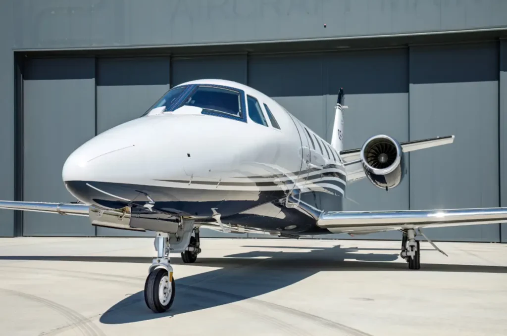 Pyxis_Cessna_Citation_XLS+_OE-GEM_exterior_front-left