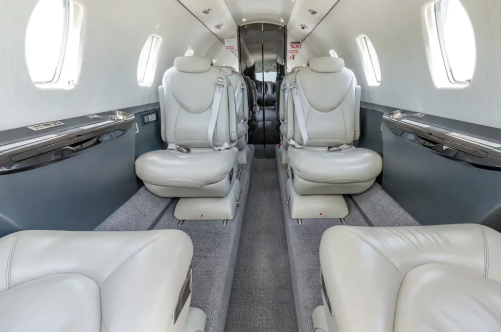 Pyxis_Cessna_Citation_XLS+_OE-GEM_interior_seating_2
