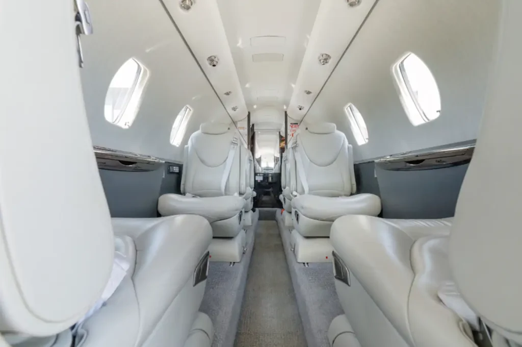 Pyxis_Cessna_Citation_XLS+_OE-GEM_interior_seating_3