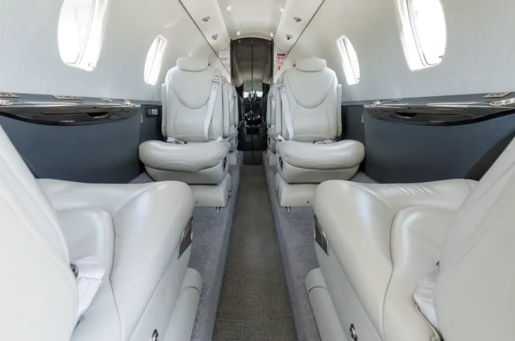 Pyxis_Cessna_Citation_XLS+_OE-GEM_interior_seating_4