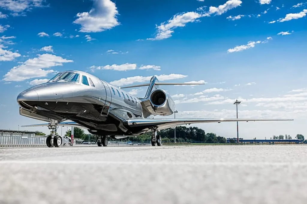 Avcon Jet_Cessna_Citation_X_OE-HWJ_exterior 2
