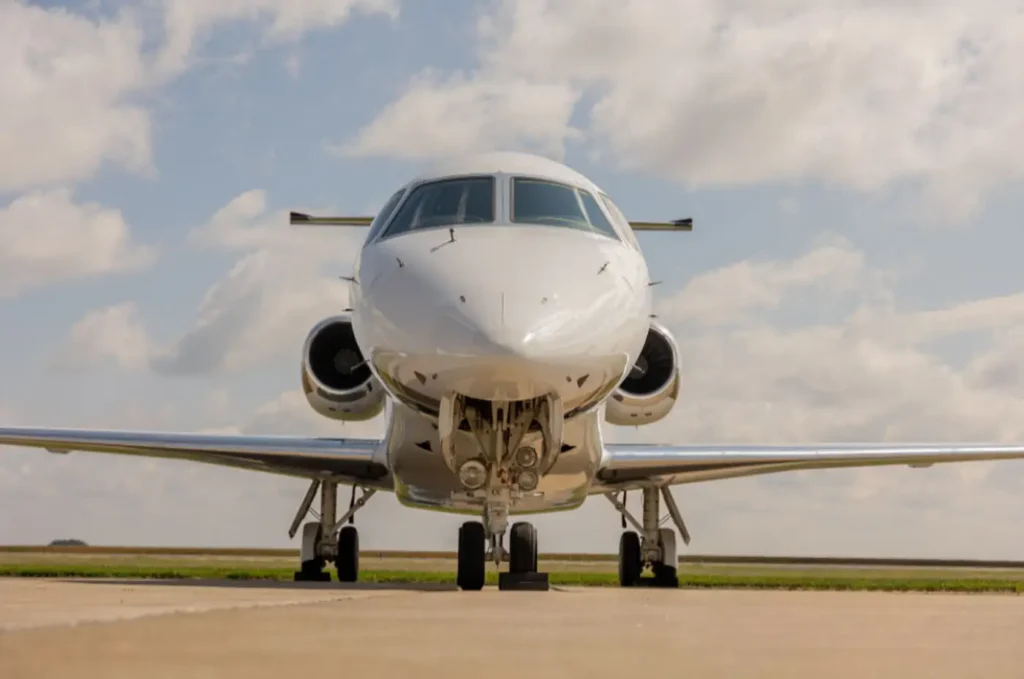 Embraer_Legacy_600_SN_14501002_P4-SDU_exterior02