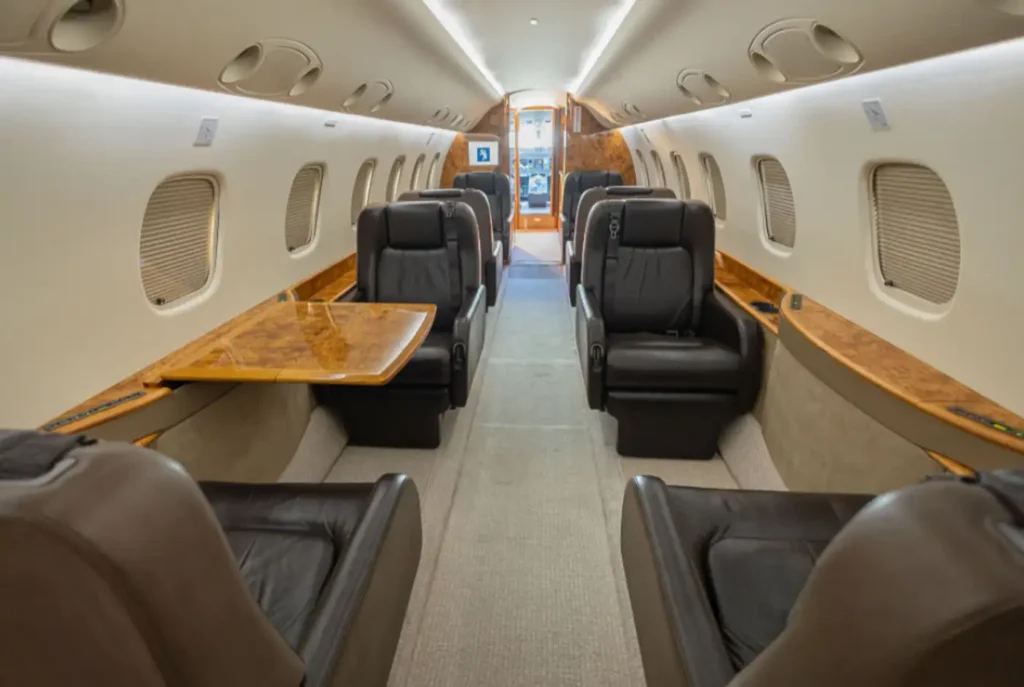 Embraer_Legacy_600_SN_14501002_P4-SDU_interior03