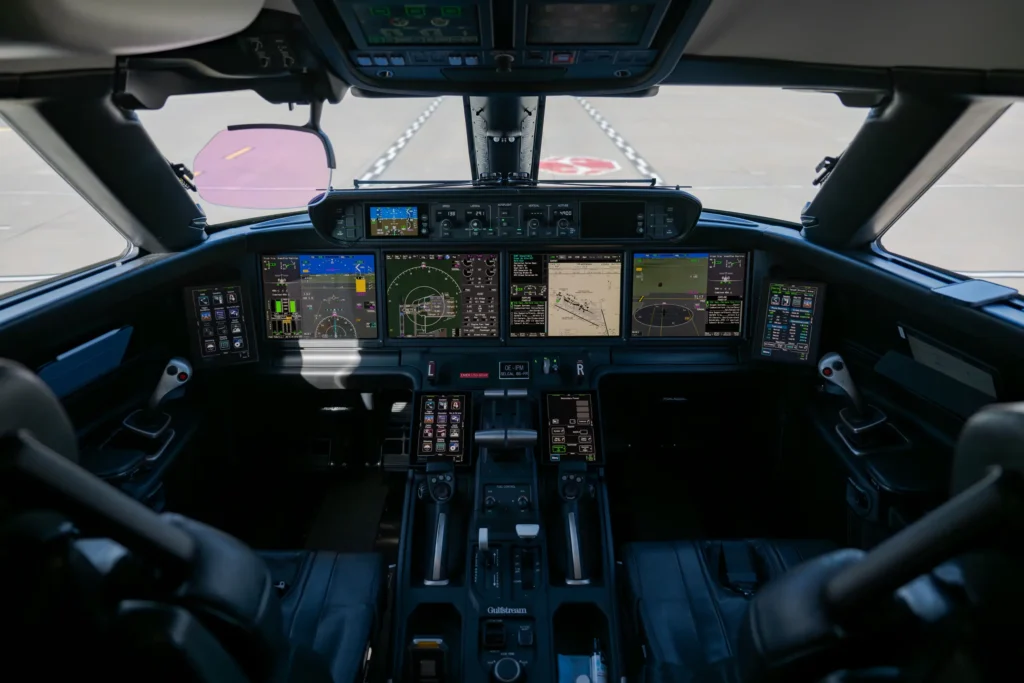 AvconJet_OE-IPM_G500_interior37